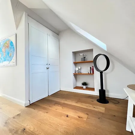 Casa de Férias Charmantes Mit Garten & Terrasse-ruhig Und Schnell Ins Zentrum