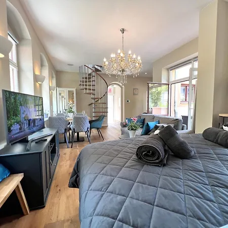 Charmantes Hinterhaus Mit Terrasse - Zentrale Lage Dresde