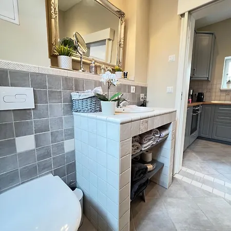 Charmantes Hinterhaus Mit Terrasse - Zentrale Lage