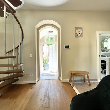 Charmantes Hinterhaus Mit Terrasse - Zentrale Lage *