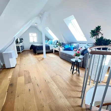 Charmantes Hinterhaus Mit Terrasse - Zentrale Lage