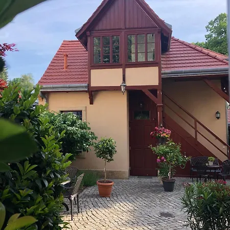 Charmantes Hinterhaus Mit Terrasse - Zentrale Lage *