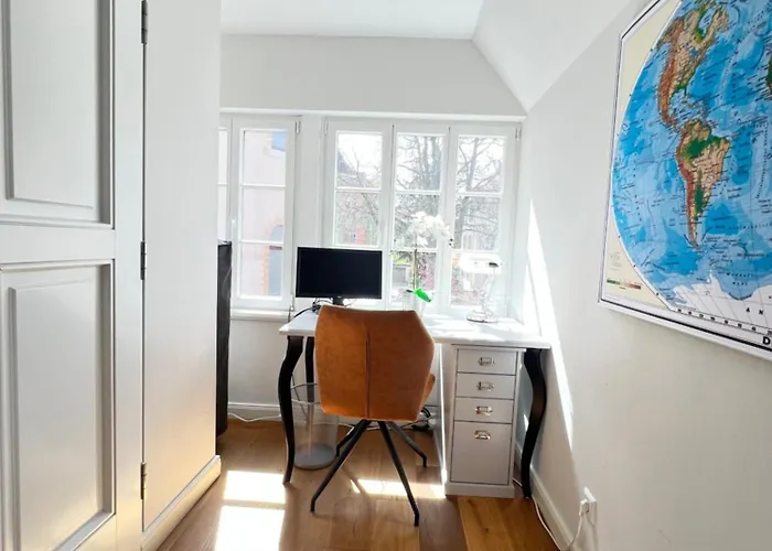 Charmantes Hinterhaus Mit Terrasse - Zentrale Lage Casa de Férias